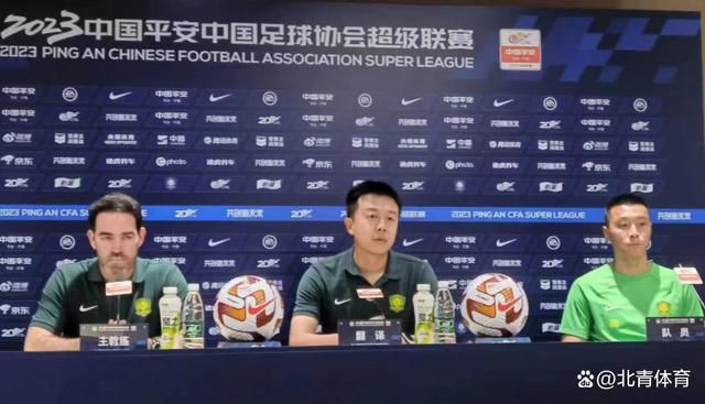 《绿毛怪格林奇》曝预告 要毁掉圣诞节的怪杰！