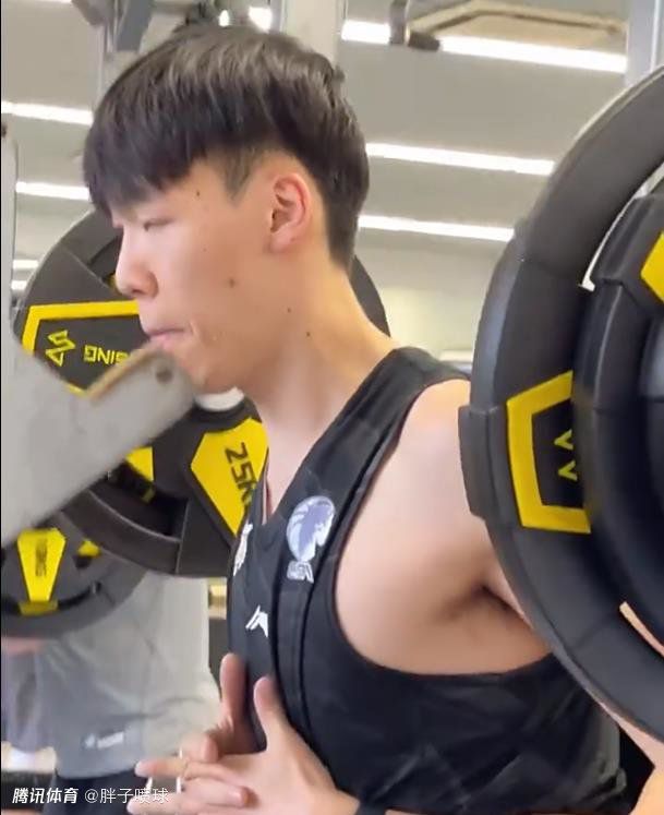 影片采用IMAX特制... 《沙丘3》首曝预告 赞达亚甜茶震撼开启史诗终2026-03-18 电影《真人快打2》定档5月8日 格斗升级血战到2026-03-16 《你好，爱美丽》超前观影 鲁豫连线导演共谈成长2026-03-15 《至尊马蒂》曝特辑 沉浸体验马蒂紧张奔突人生2026-03-13 更多 相关电影 哪吒之魔童降世 导演：饺子 主演：吕艳婷 等 预告片 《哪吒》：命运的成见无所不在，你该如何选择？