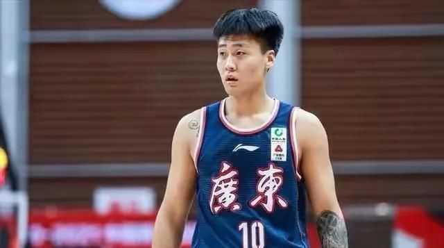 CCTV6 VIP影院 搜索 电影 星闻 独家 更多 专题 图片 视频 滚动 首页 新闻 大片 影库 CCTV6 VIP影院 客户端 电影网>新闻>原创深度策划 感动百万网友，为3000万人发声，它凭什么成黑马 时间：2025.