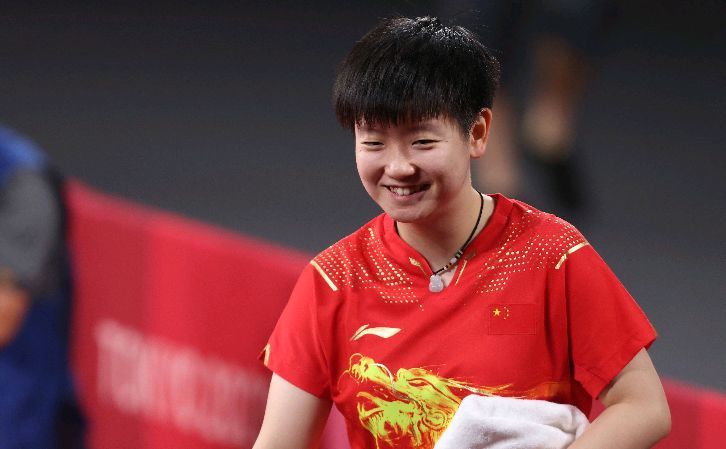 格伦·克洛斯、莎拉·保罗森、泰亚娜·泰勒、金·卡戴珊、妮... 法鲨归来！