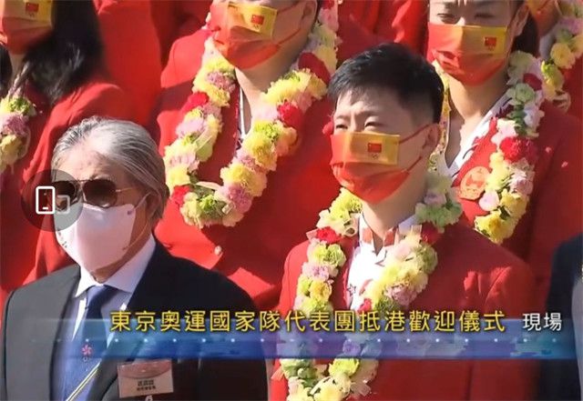 屈楚萧邱天《藏地情书》上映 白皮书乐队献唱插曲 2026-02-16 由万玛才旦监制并编剧,久美成列执导,蒋浩担任总制片人,屈楚萧、邱天领衔主演的电影《藏地情书》情人节正式上映,同时发布插曲mv《臆想》及上映海报。