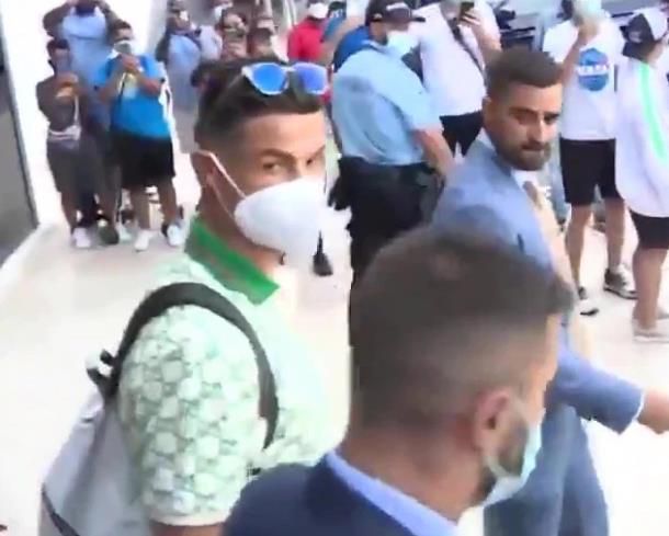 这组承载着百廿光影的纪念币，是国家法定货币与中国电影的一次相互致意。