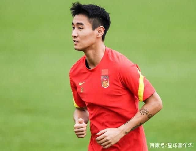 大方认爱卡哥：是的，我们订婚了 锦绣开年！