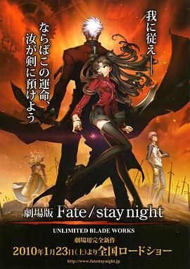 高圆圆先是嘟嘴搞怪拍了一张，然后换了个表情露齿比V动作，看来女神的自拍功力相当不错。