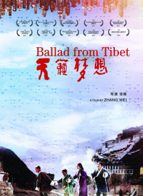 核心是情感的投射和身份的认同。